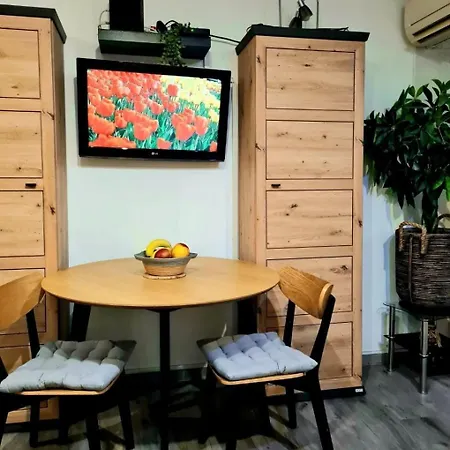 Lovely - Modern & Comfy * ספליט